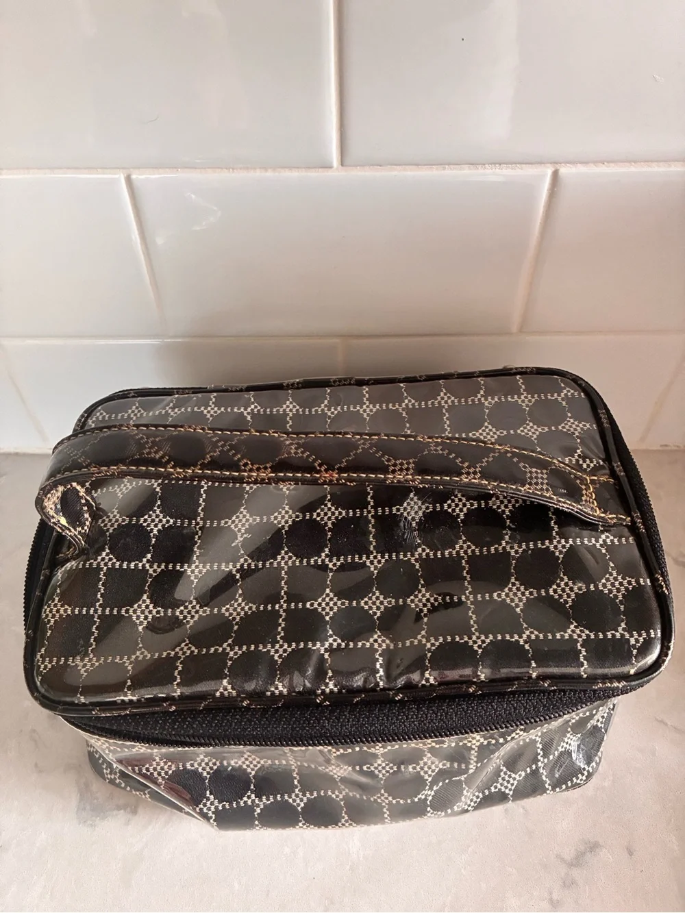 Kate Spade Black White Geometric Travel Toiletry Cosmetic Train Case Bag